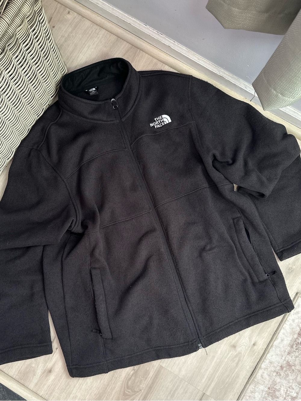 The North Face Men's Black Full-Zip Fleece Jacket with Logo
